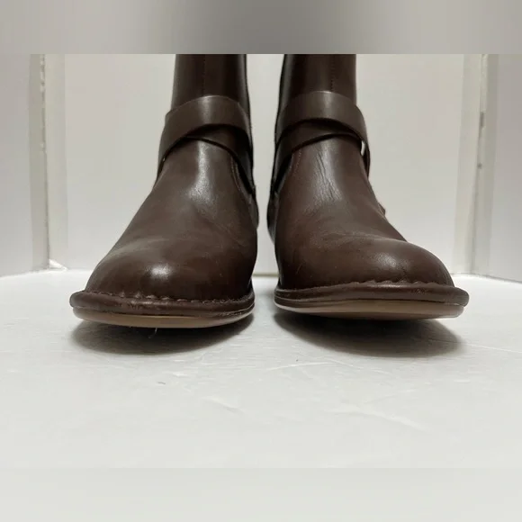 Ugg Bandara Tall Leather Boots size 10 - Picture 3 of 16